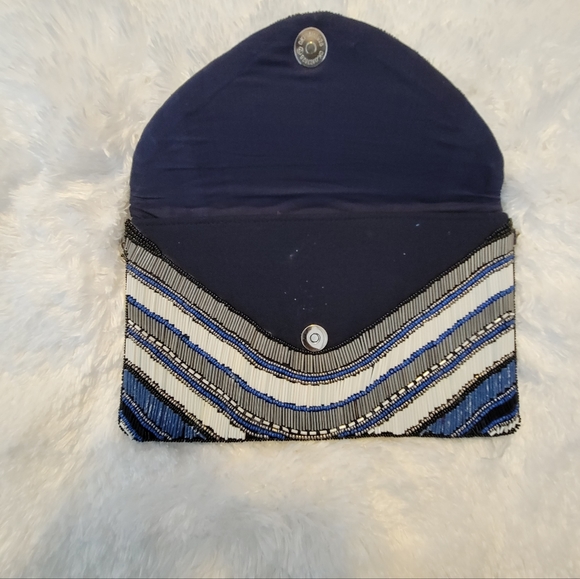 Purse - Picture 2 of 6